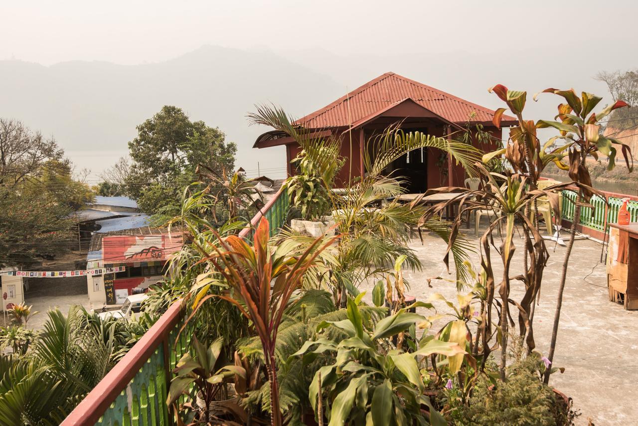 Lake Boutique Hotel Pokhara Exterior photo